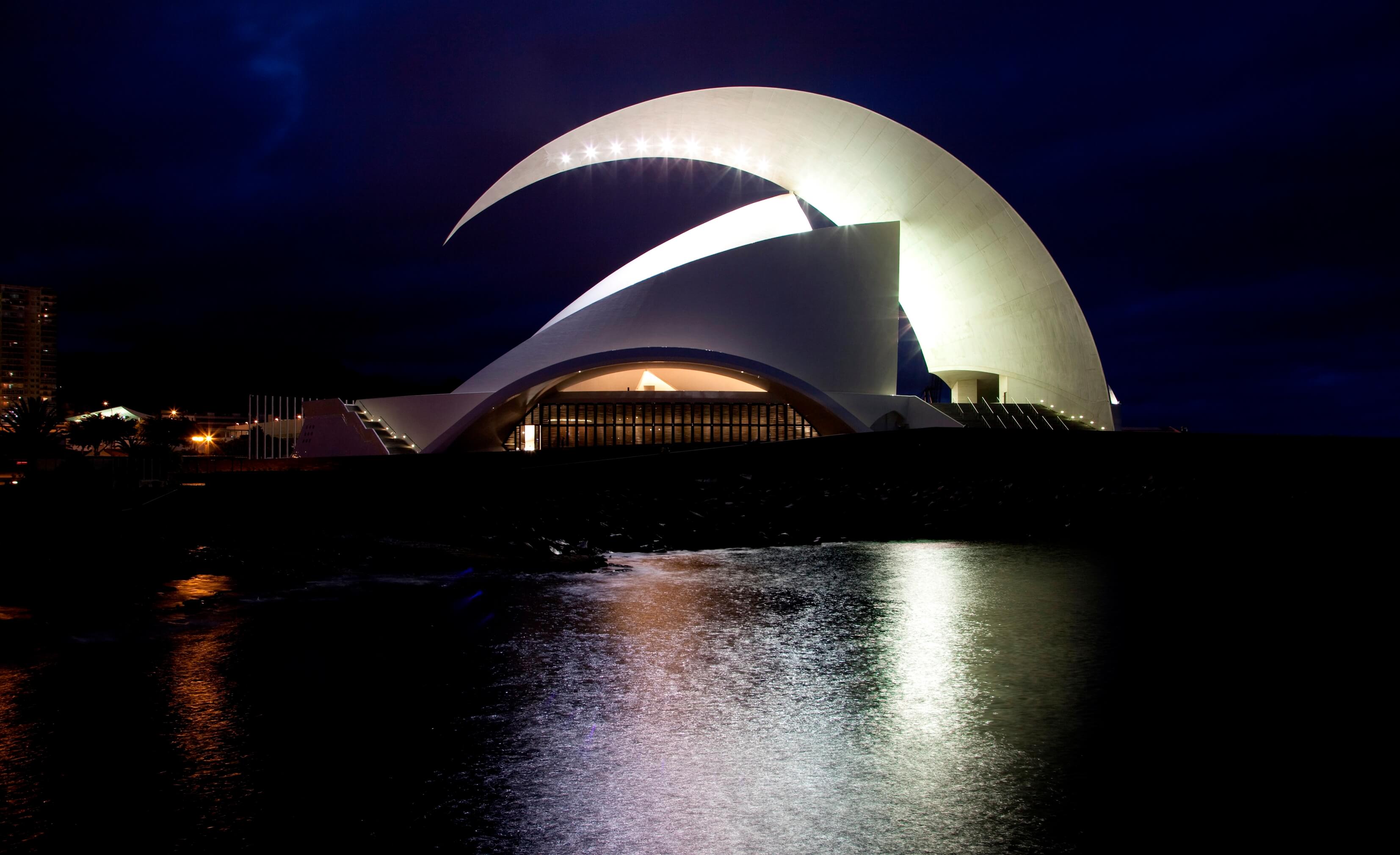 Das Auditorio in Santa Cruz de Tenerife Das Auditorio in Santa Cruz de Tenerife
