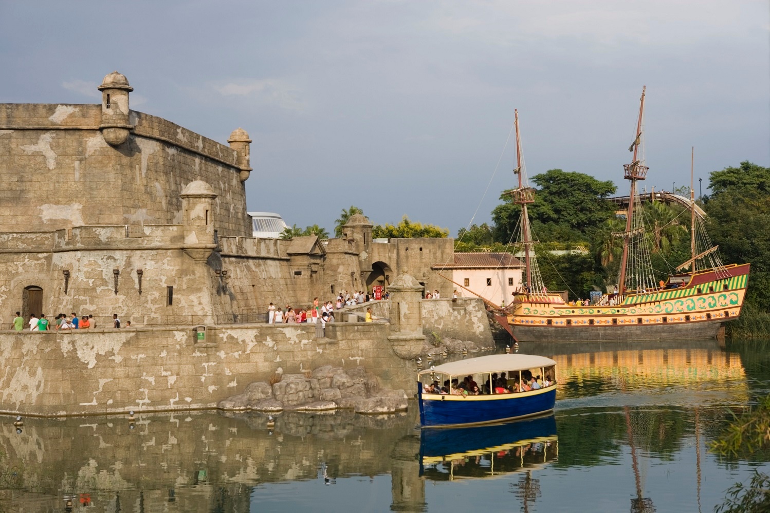 Isla Mágica Puerta de America
