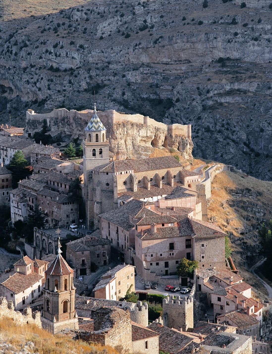 Das Städtchen Albarracín in Aragonien