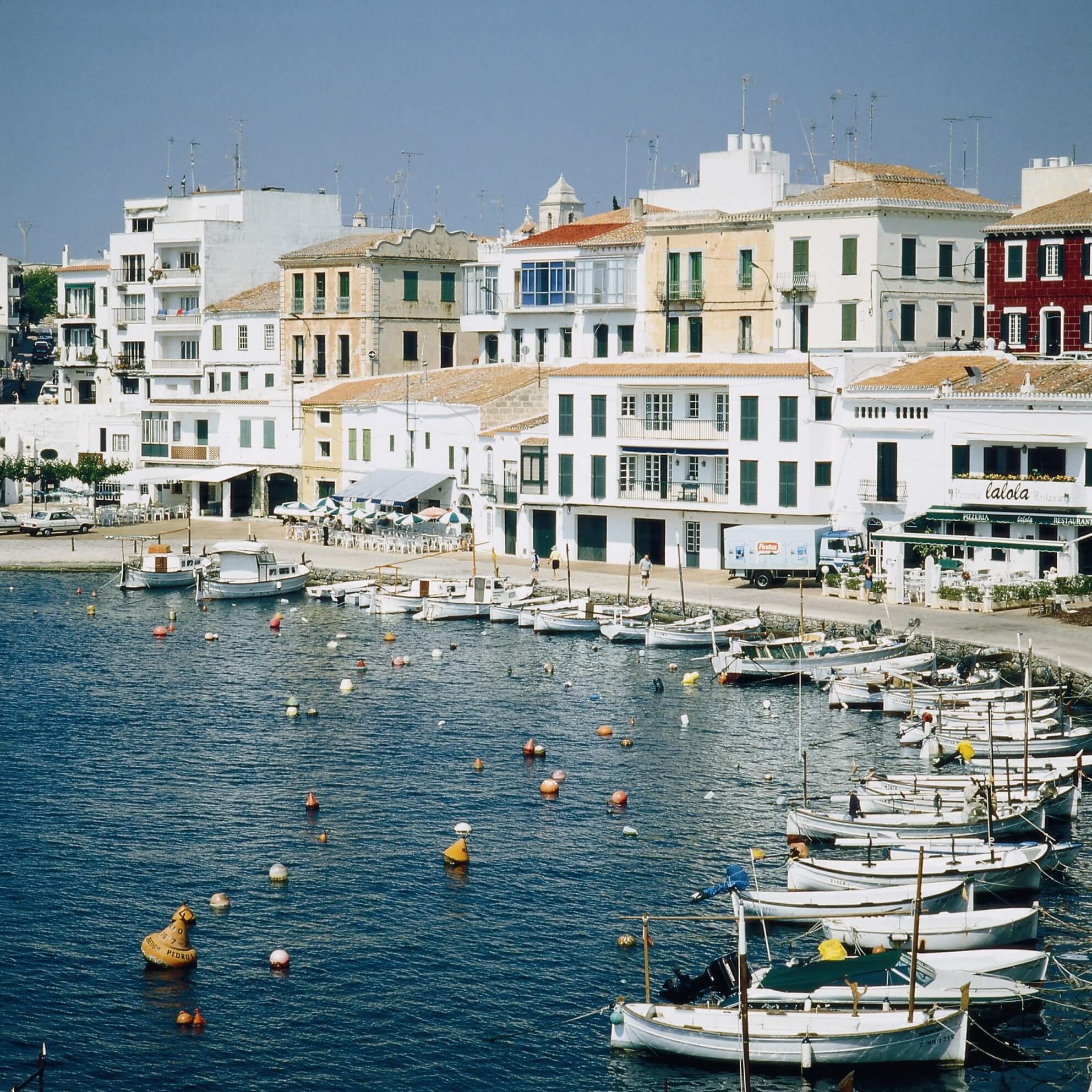 Es Castell-Cala Fonts und Hafen