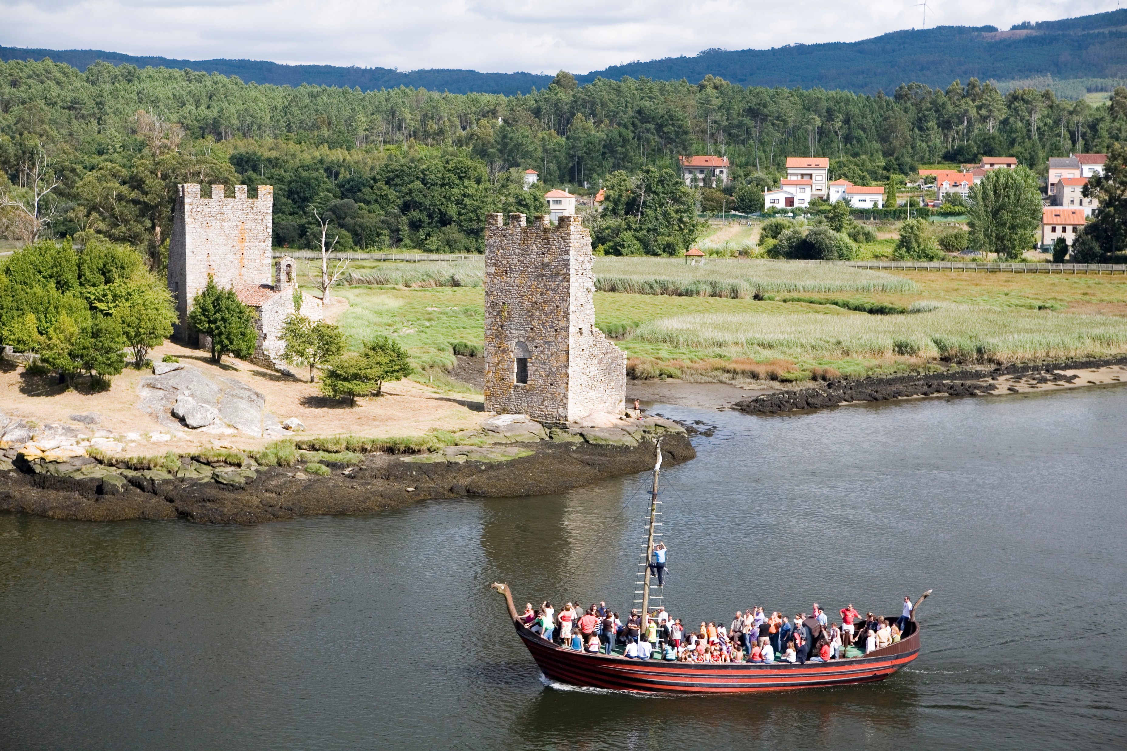 Catoira-Torres del Oeste-Fluss Ulla-(Ría de Arosa)_