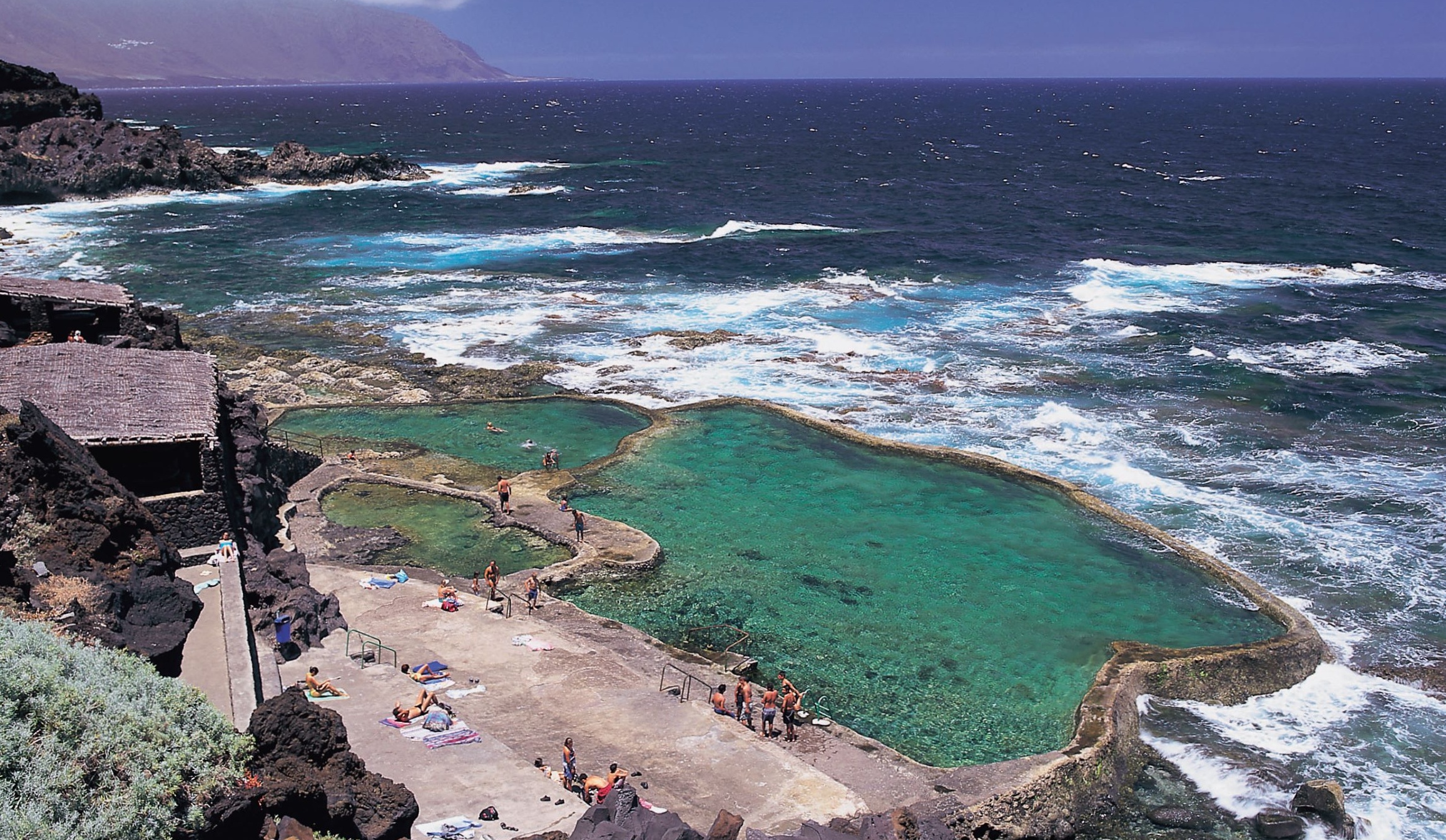 Strand La Maceta, Naturschwimmbecken