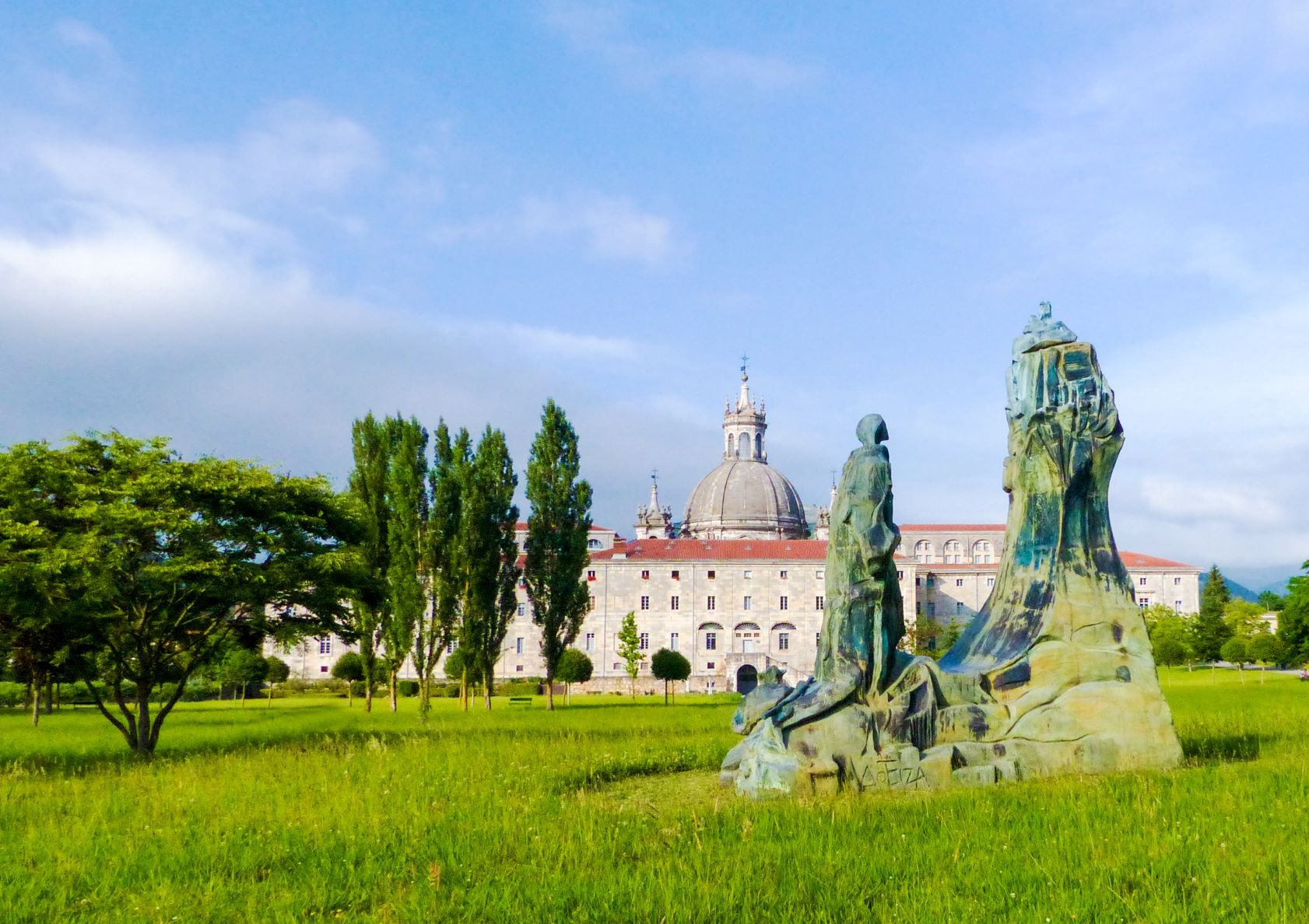 Das mächtige Kloster am Geburtshaus von Iñigo de Loyola
