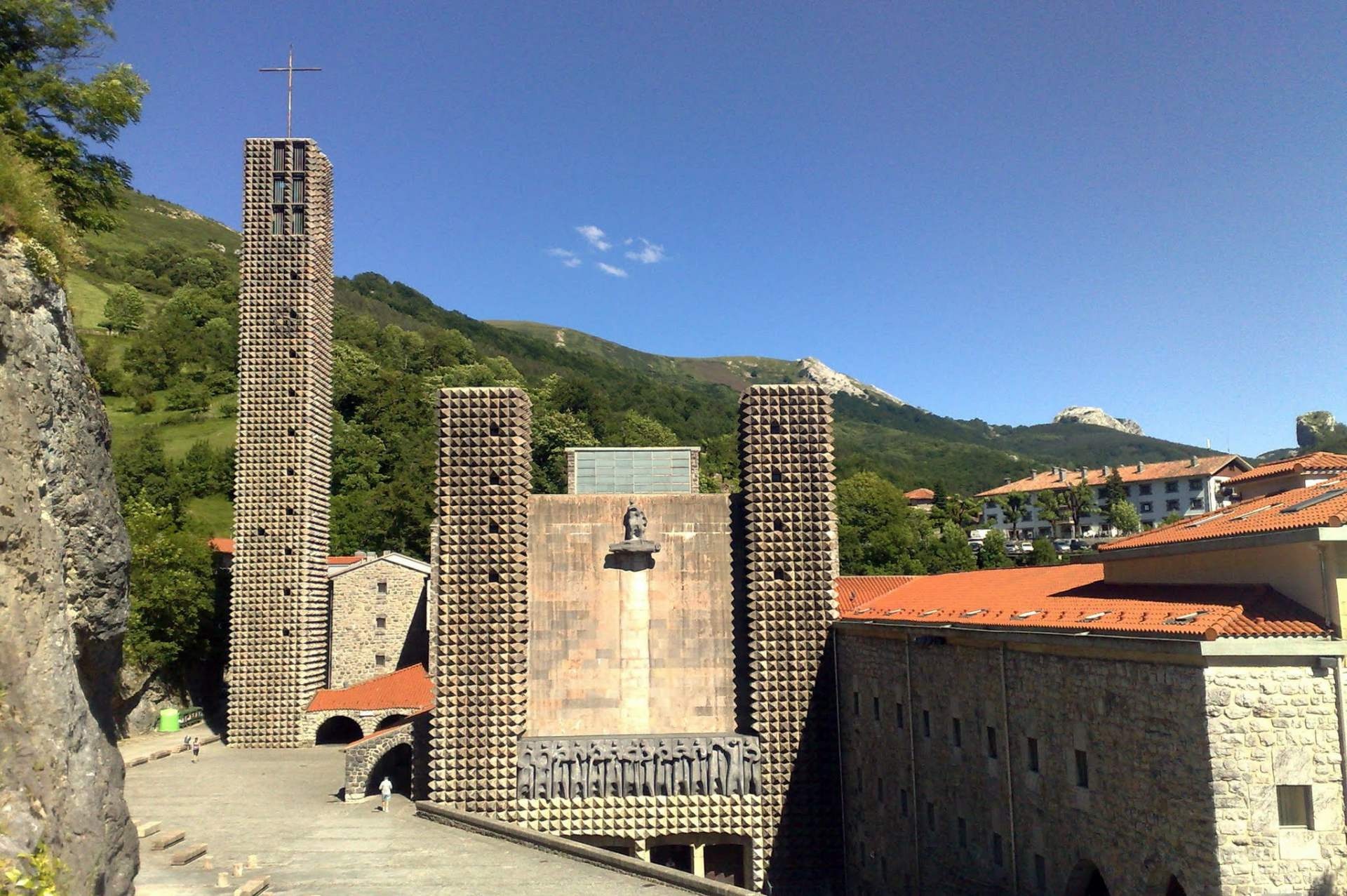 Die moderne Basilika von Aranzazu