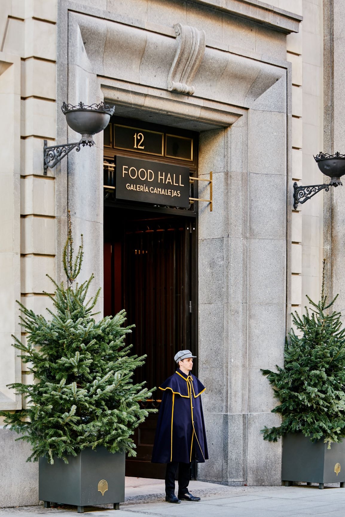 2. Food Hall Galería Canalejas