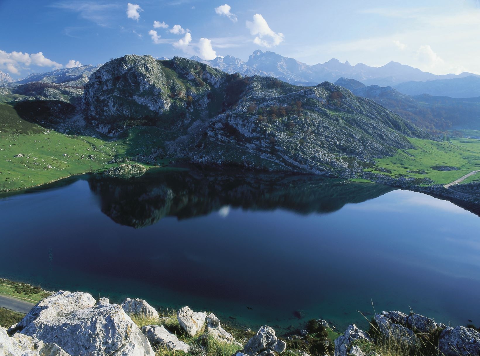 Der Lago Ercina im Nationalpark Picos de Europa