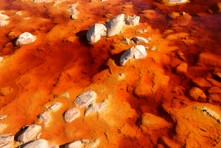 Das Wasser des Río Tinto in Andalusien lockt sogar die NASA