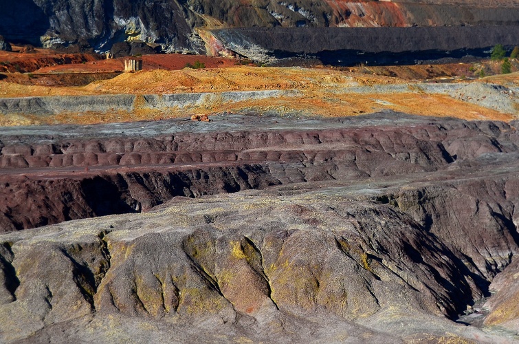 Die Farben der Erde am Río Tinto