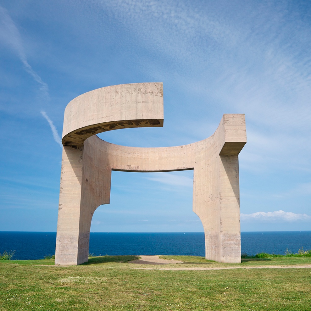 -GIJON-ELOGIOALHORIZONTE-CHILLIDA- -GIJON-ELOGIOALHORIZONTE-CHILLIDA-