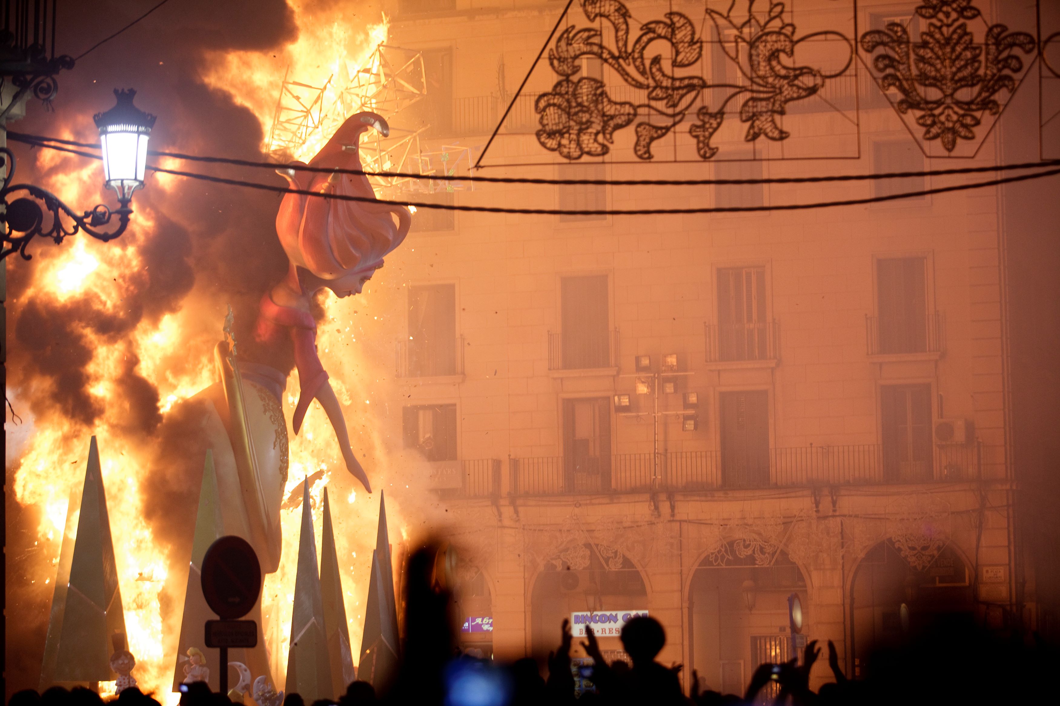 Feuerspektakel. Die "Nit del Foc" in Alicante