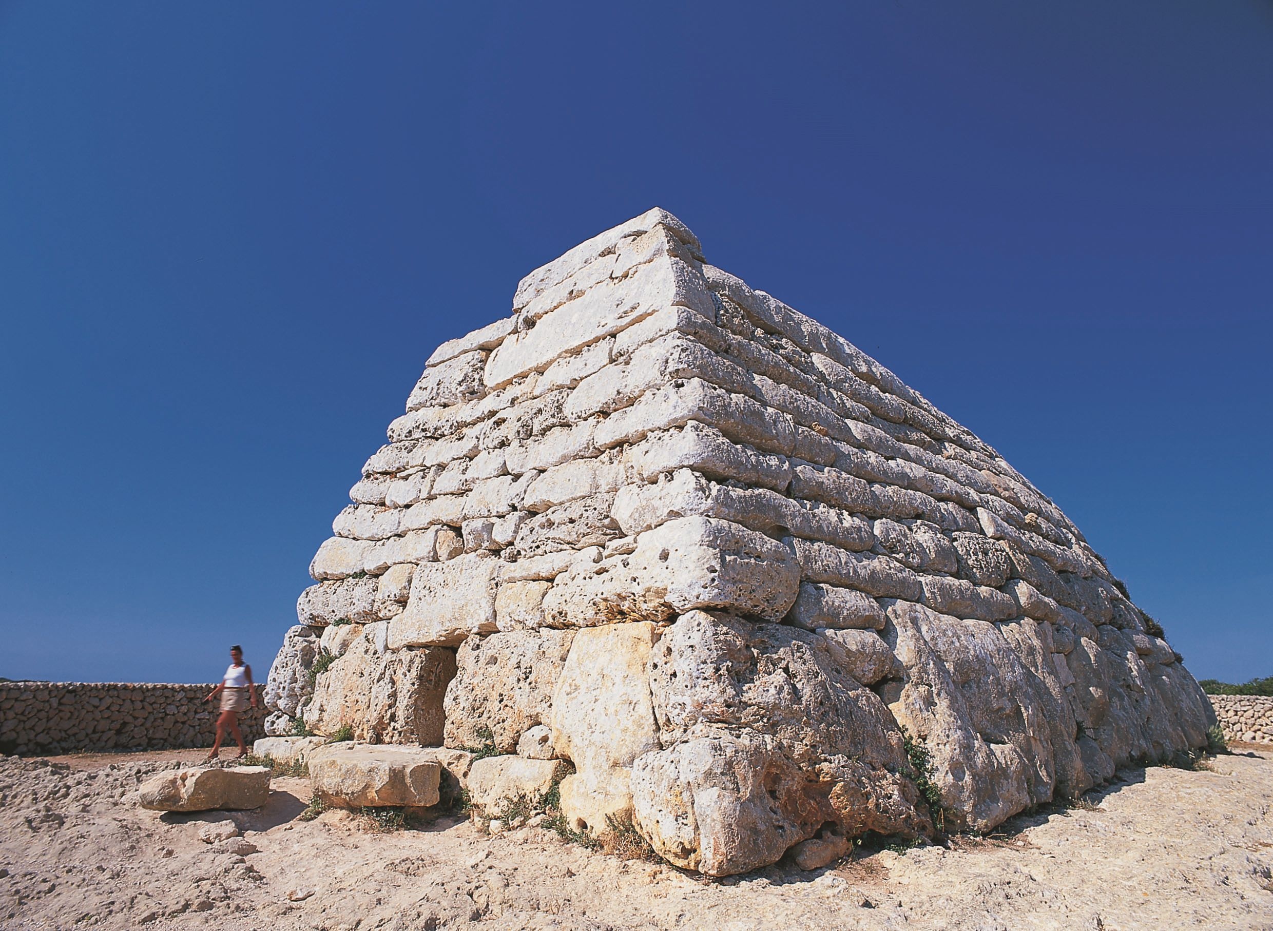 Menorca, Naveta des Tudons 