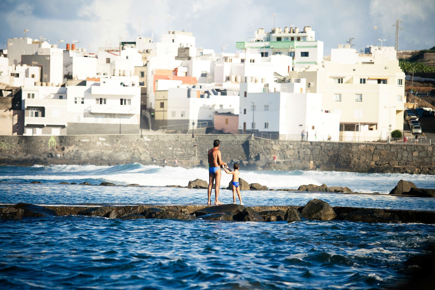 Direkt vor El Puertillo auf Gran Canaria locken die geschützten Naturschwimmbäder