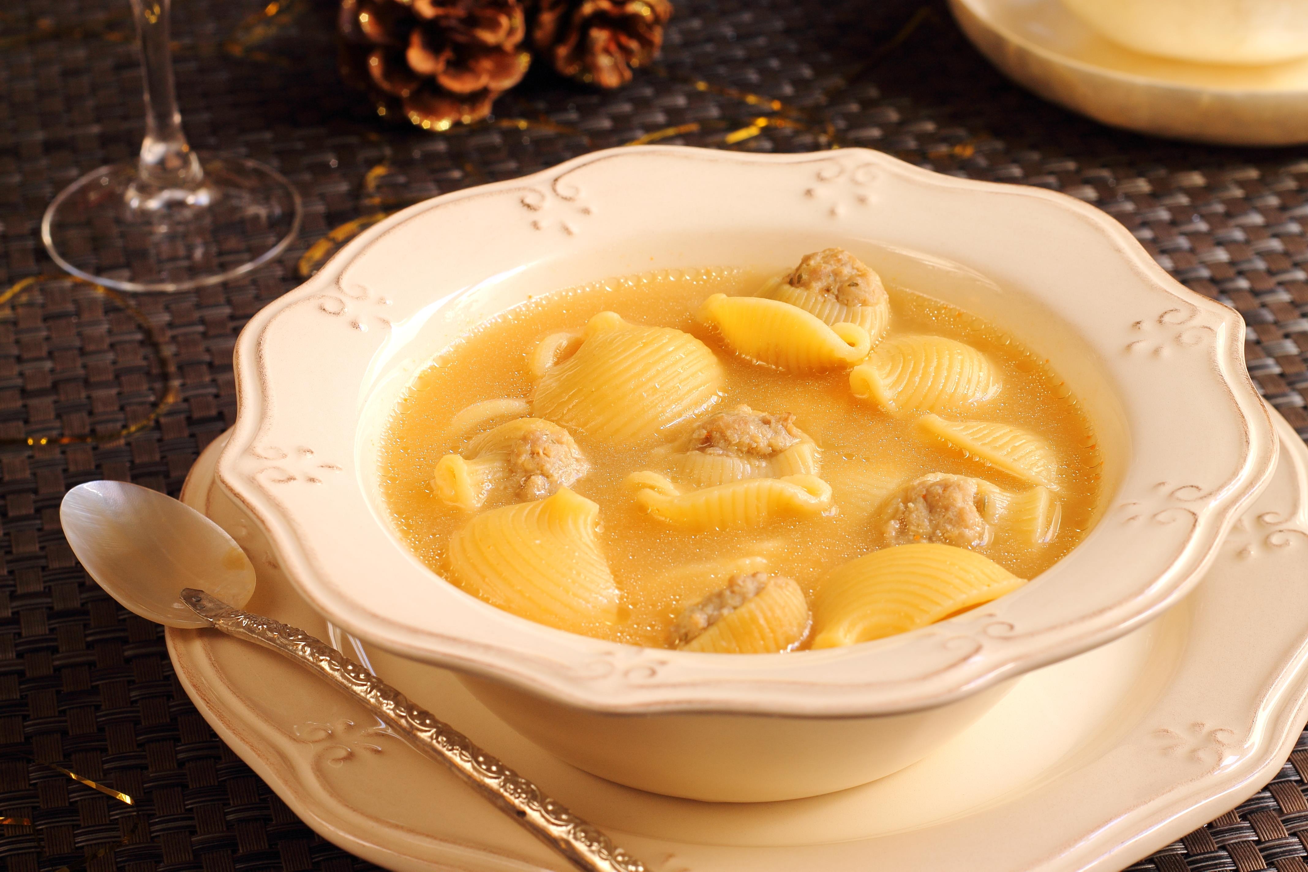 Escudella, ein Eintopfgericht aus Katalonien und beliebt an Weihnachten