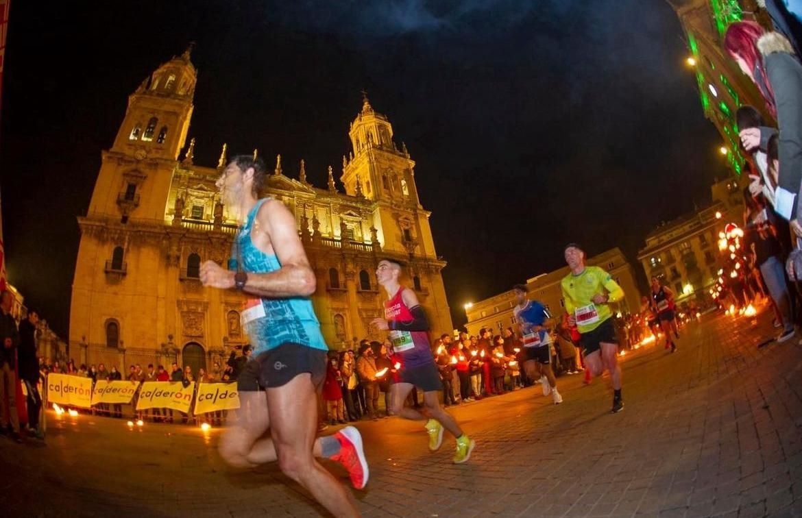 Ein Lauf durch die Nacht - Die Carrera de San Antón in Jaén