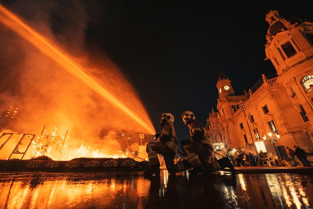  /.content/Frankfurt/imagenes/2024/02-Februar-2024/VALENCIA/FALLAS/BOMBEROS-CREMA-FALLAS_VALENCIA_1024VisitValencia.jpg BOMBEROS-CREMA-FALLAS_VALENCIA_1024