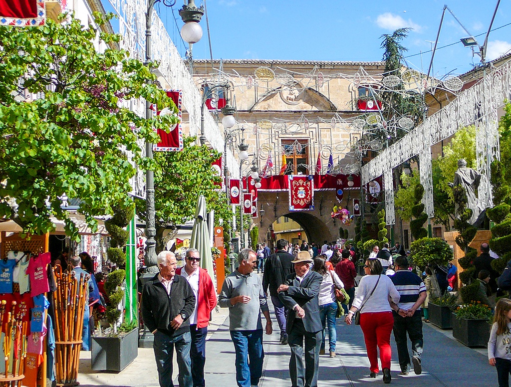 Alljährlich im Mai putzt sich Caravaca de la Cruz ganz besonders heraus
