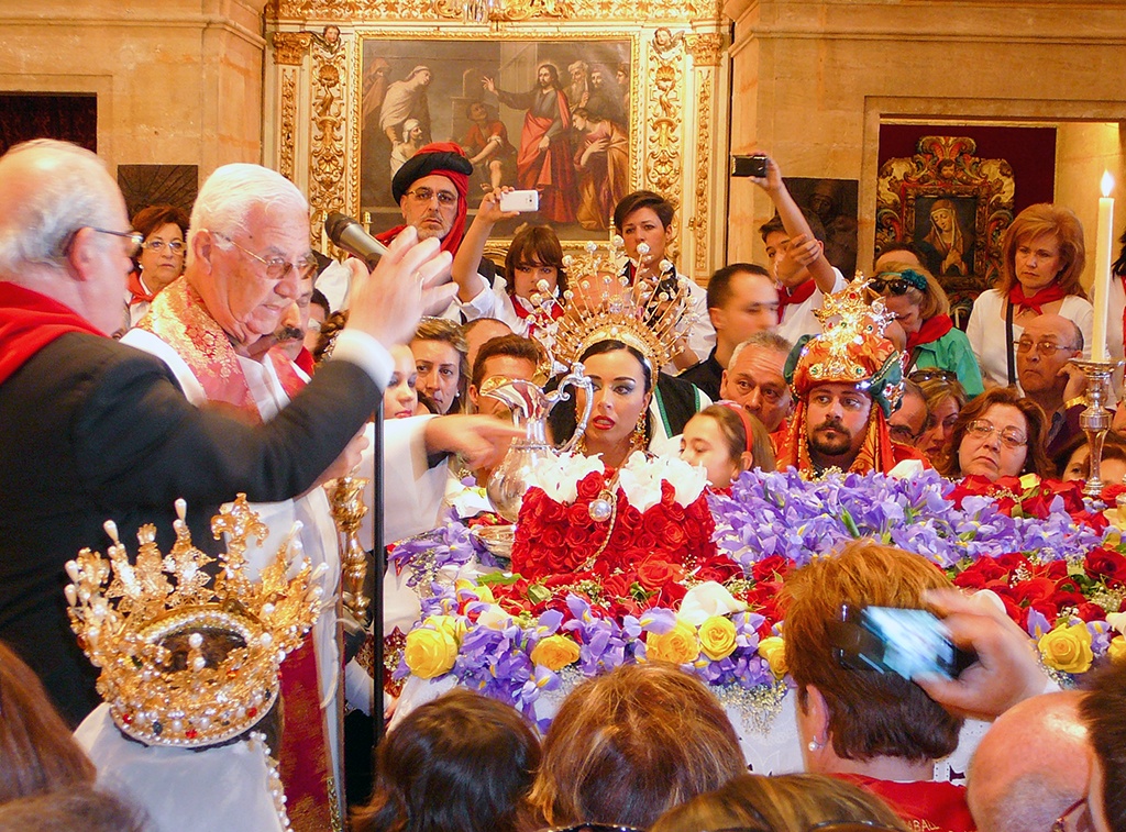 Feierliche Segnung des Blumenopfers