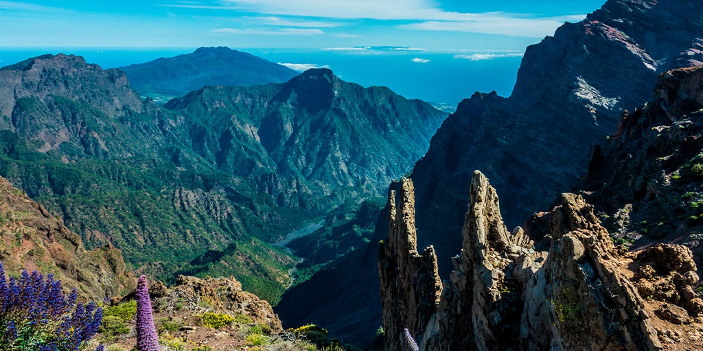 Blick in die Caldera de Taburiente im gleichnamigen Nationalpark auf La Palma