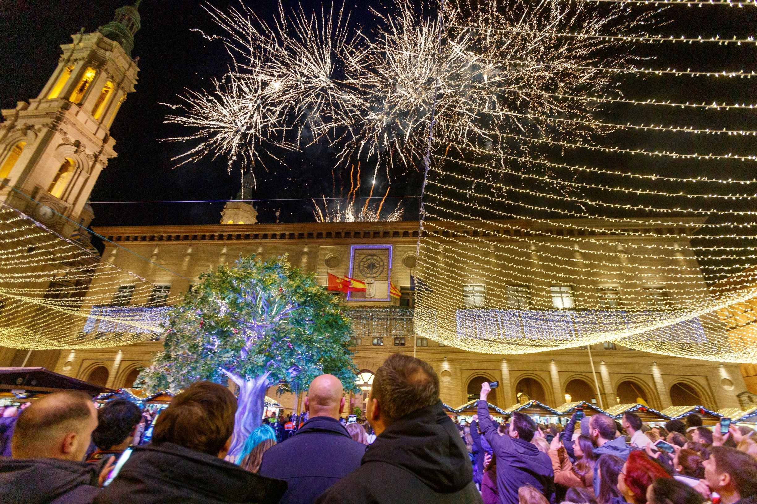 Zaragoza erstrahlt im weihnachtlichen Glanz